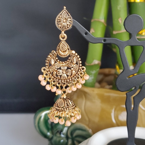 Fancy Earring - Picture 2 of 3